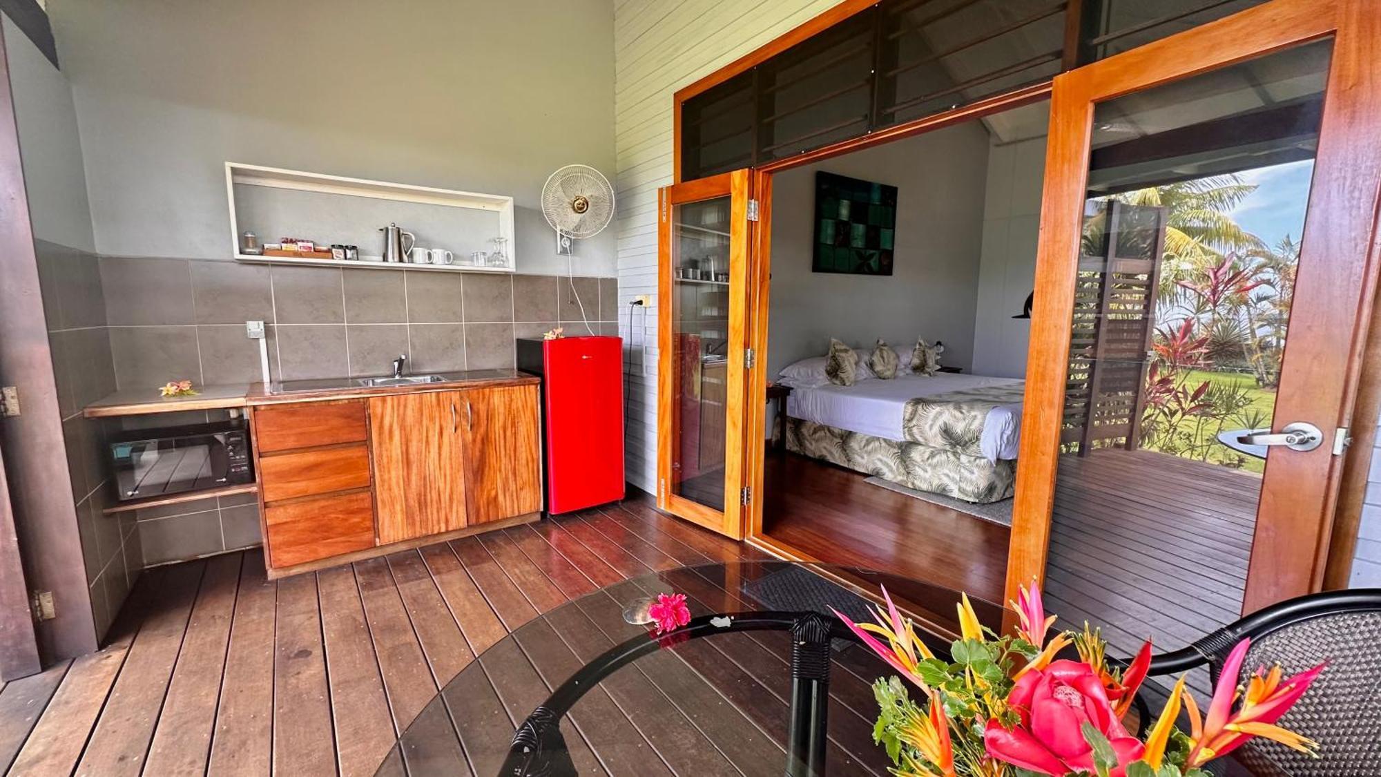 Aroha Taveuni Beachfront Bures Waiyevo Bagian luar foto